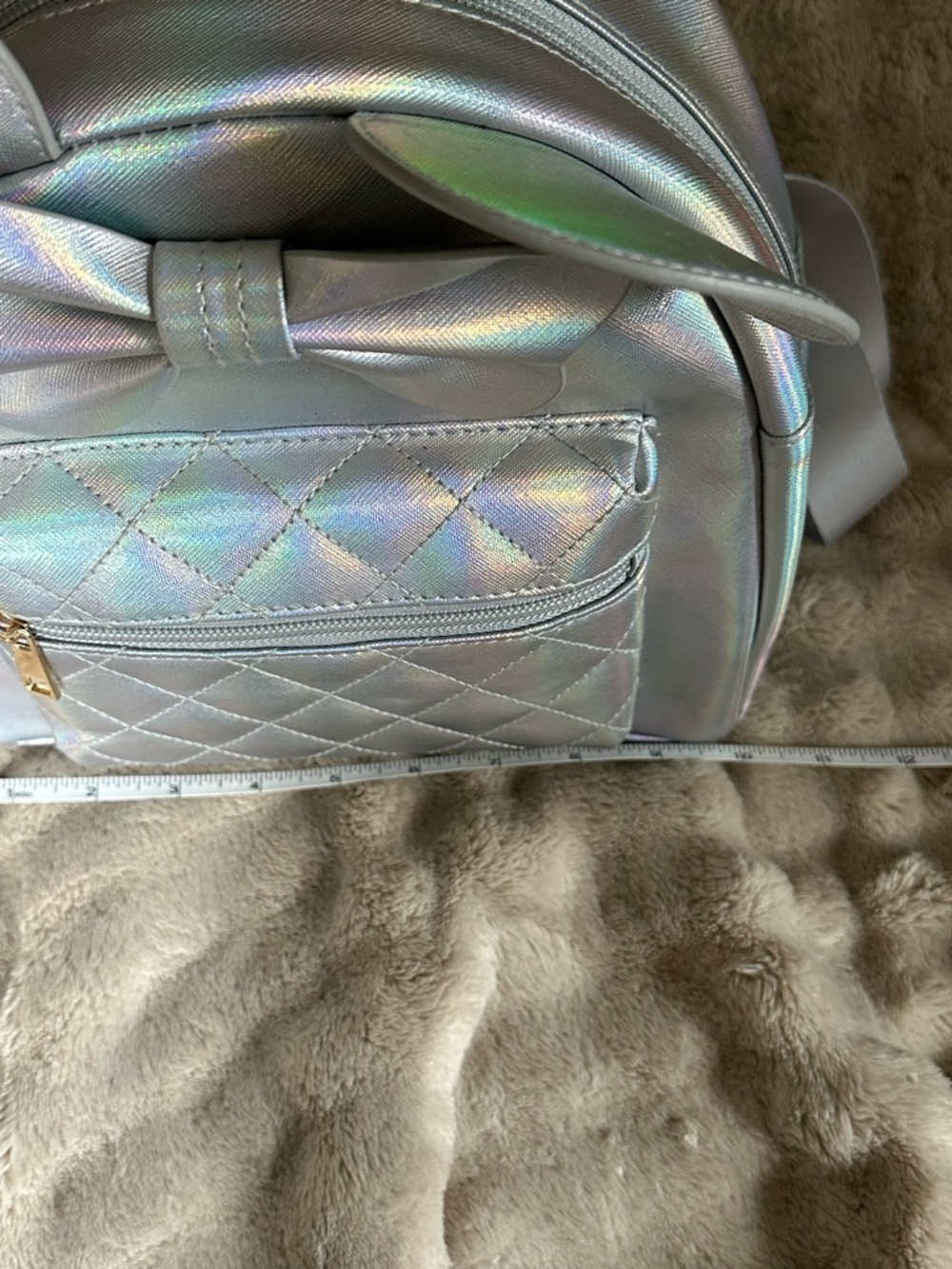 Disney 100 Minnie Mouse Iridescent Pearl Mini Backpack – NWT ✨ - Picture 8 of 11